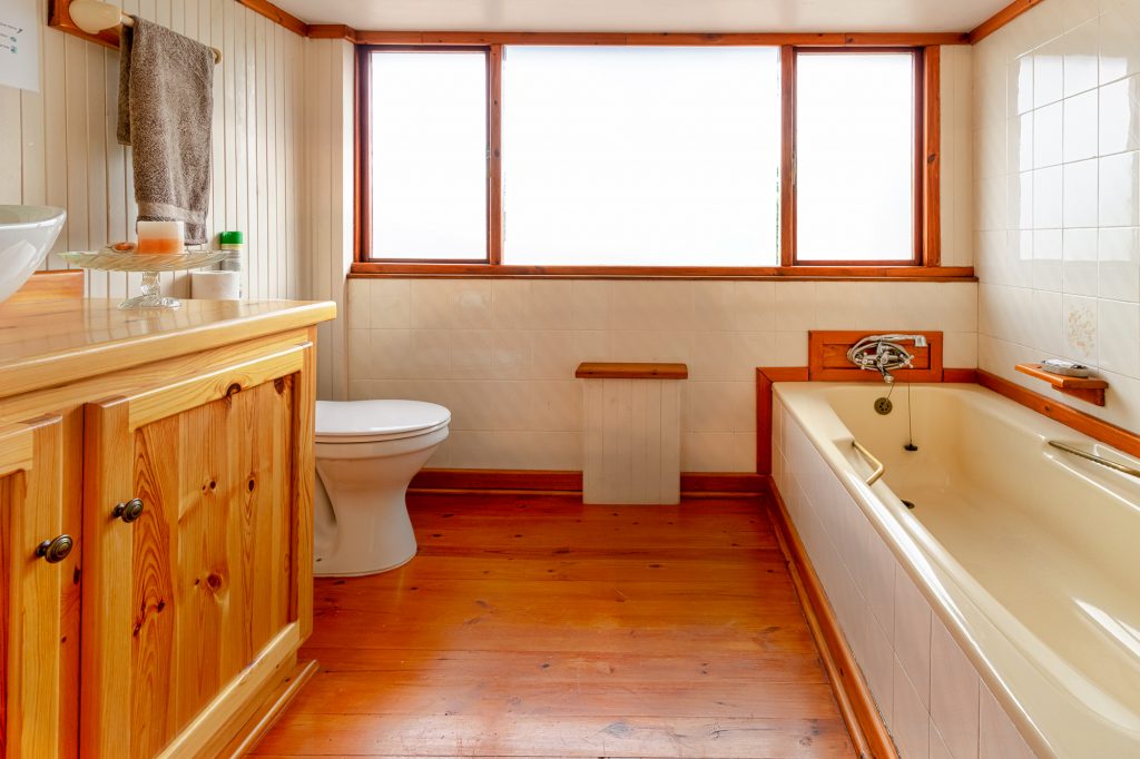 Chesterton: Upstairs Image 2